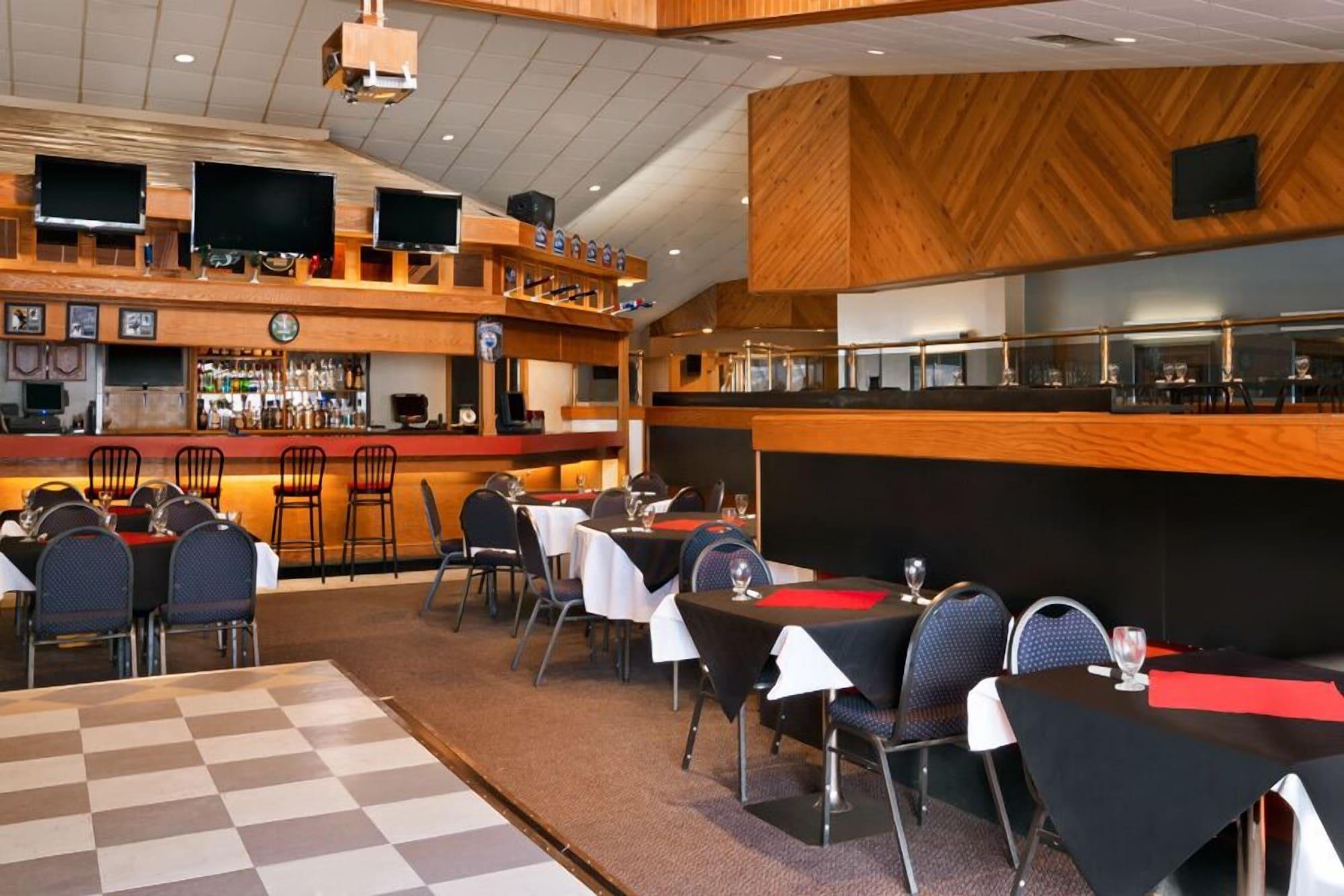 Northern Star Hotel & Convention Center Slave Lake Exterior photo