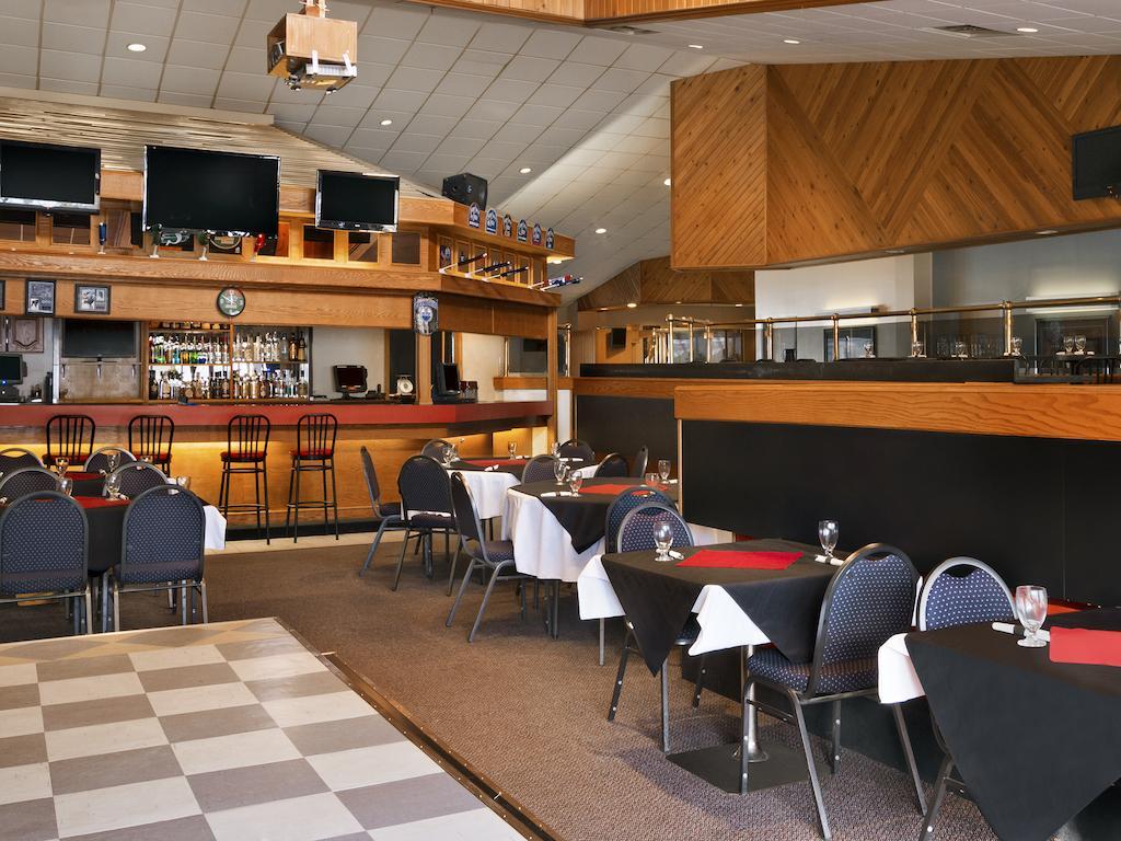 Northern Star Hotel & Convention Center Slave Lake Exterior photo